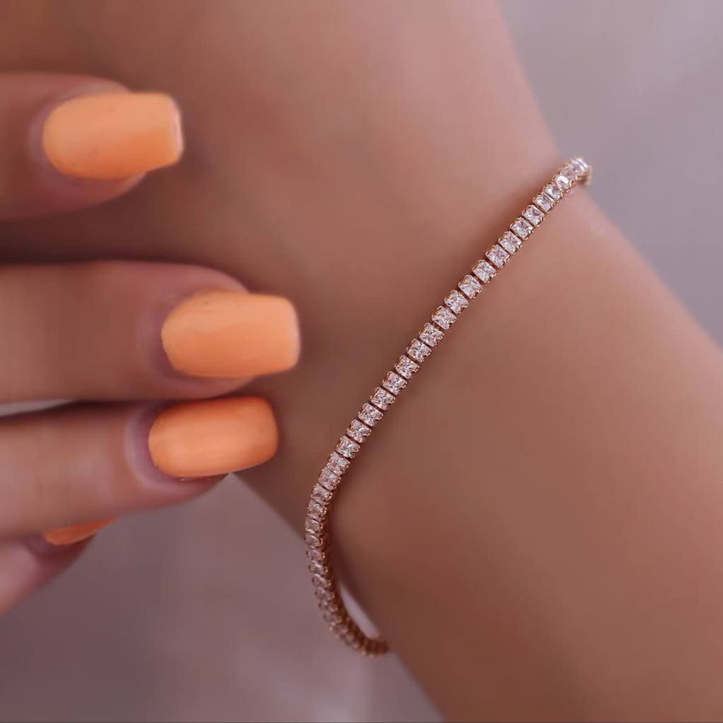 دستبند کد11277طرح جواهر.برند CM.با آبکاری طلا.ضد حساسیت.رنگ ثابت