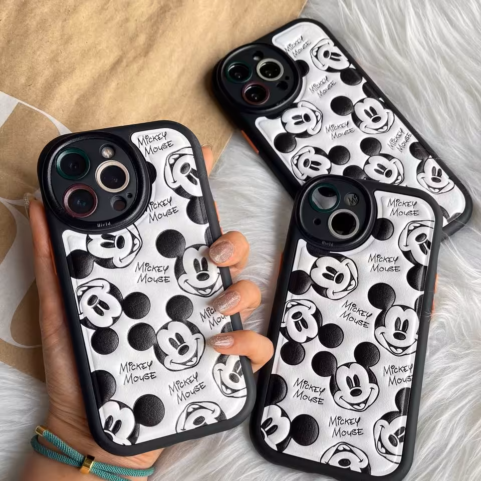 قاب میکی چرمی آیفون