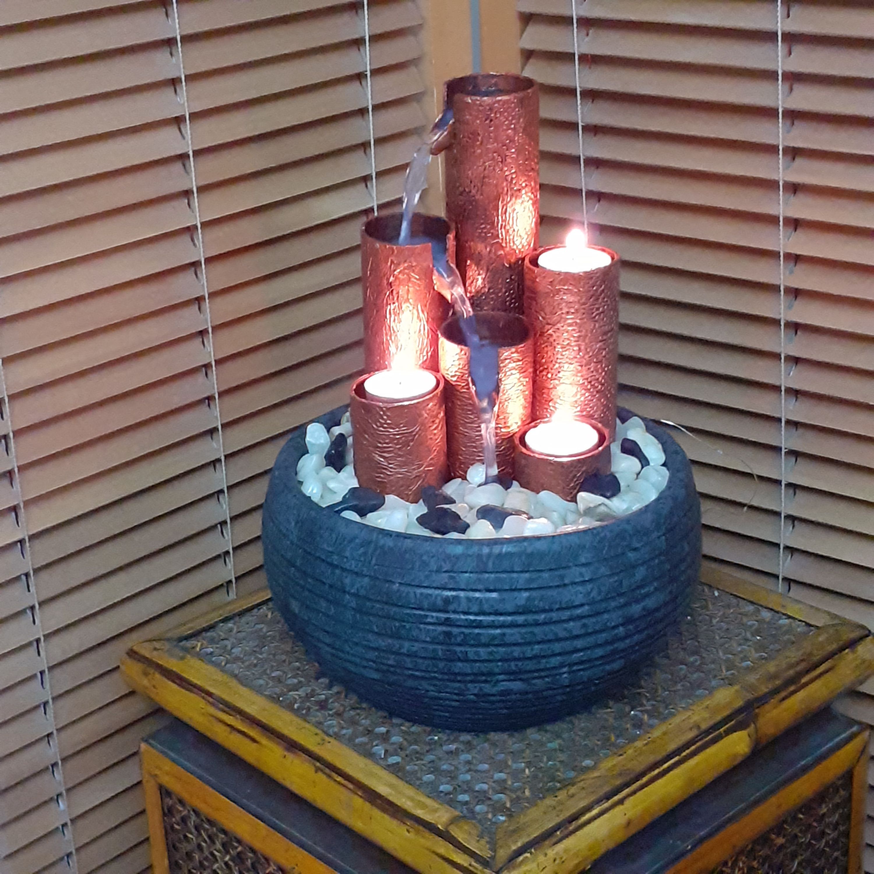 آبنما آب و آتش