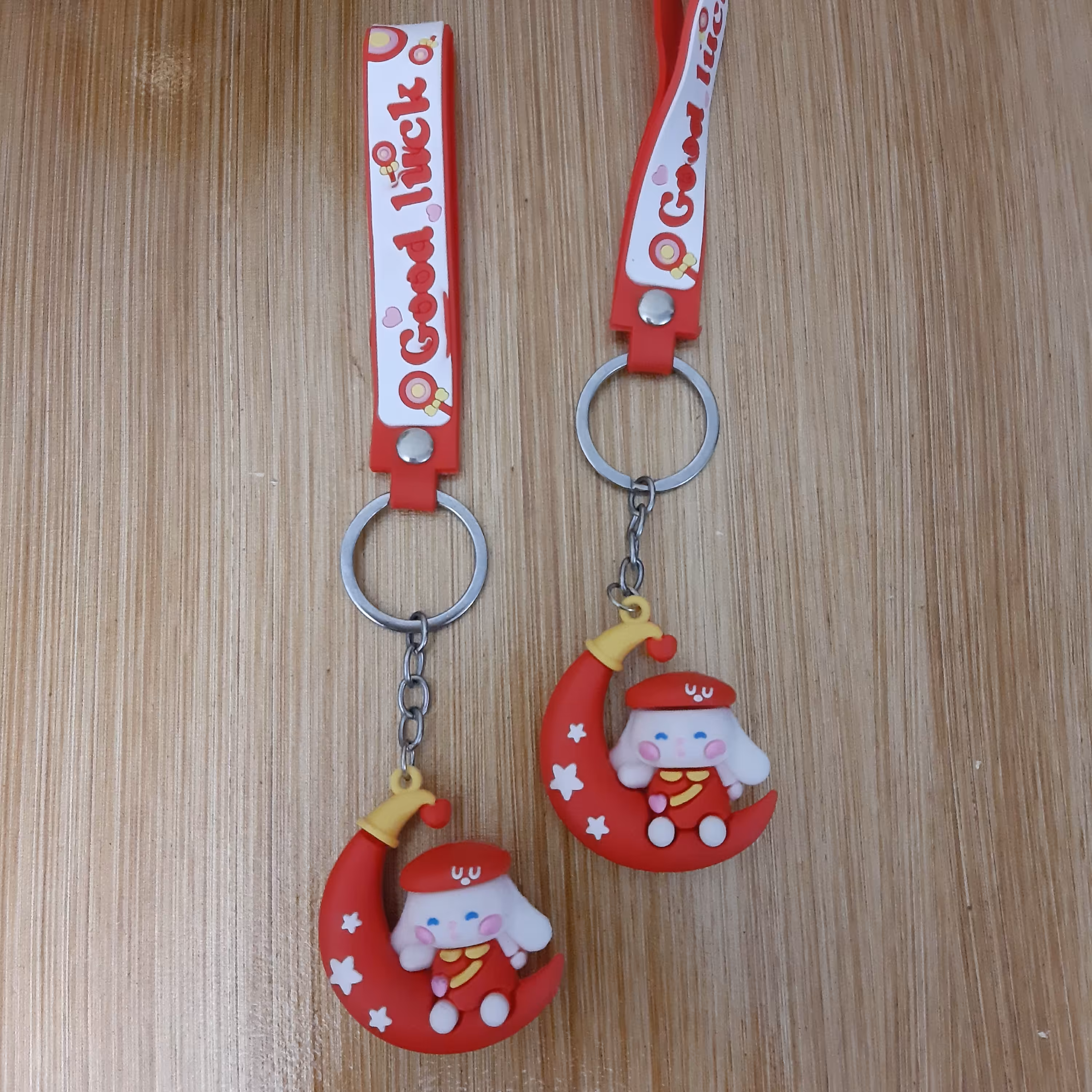 جاسوییچی سیلیکونی ماه قرمز