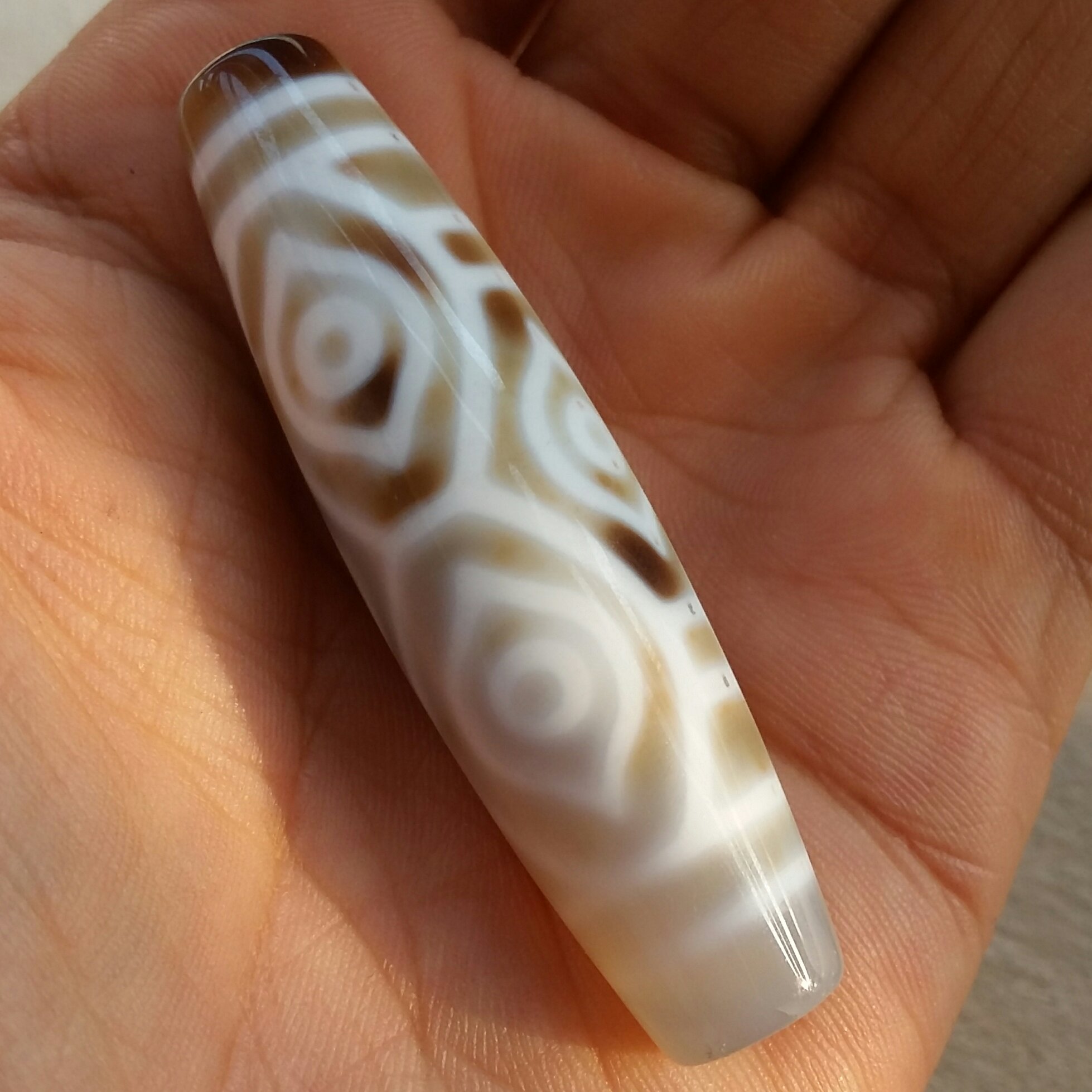 لول عقیق سلیمانی بسیار خاص سایز بسیار درشت سوراخ شده
محشر زیبا و تک