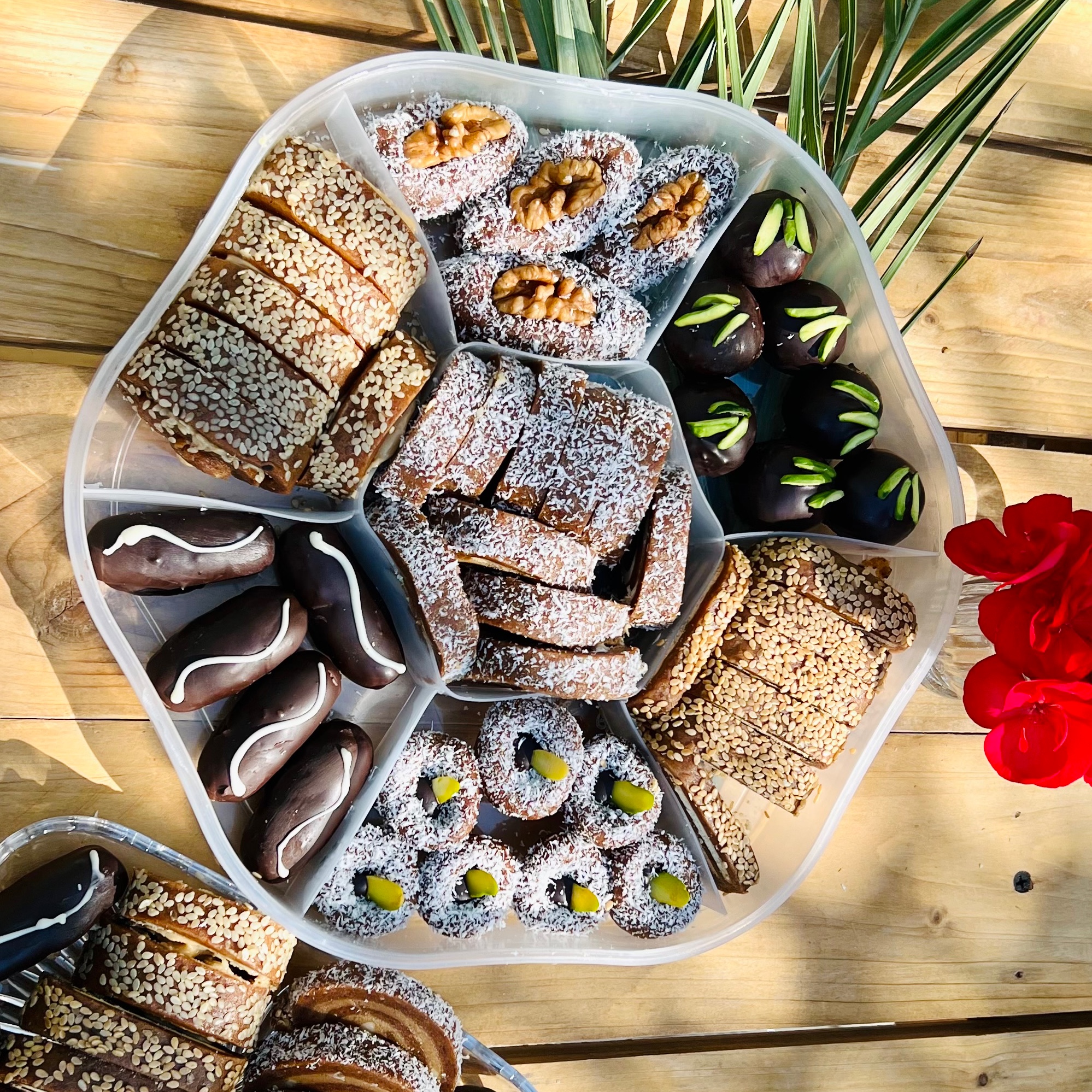  پک حلوا خرمای مجلسی مغزدار