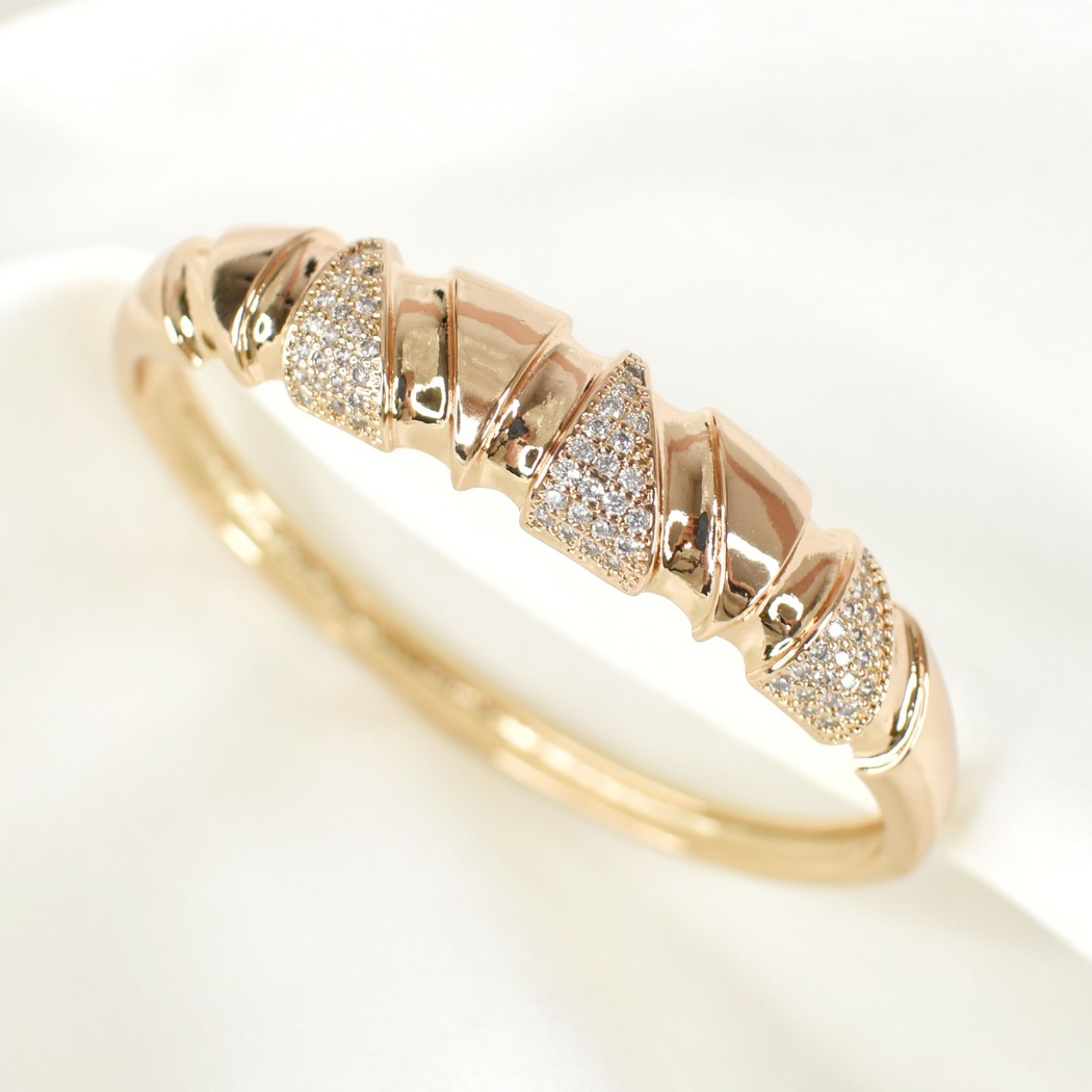 دستبند ژوپینگ نگین دار کد7779