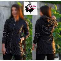 مانتو زنانه  چرم نگین کار شده کلاه دار(طرح موج)