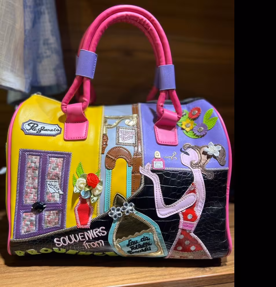 کیف عروسکی مدل پنجره