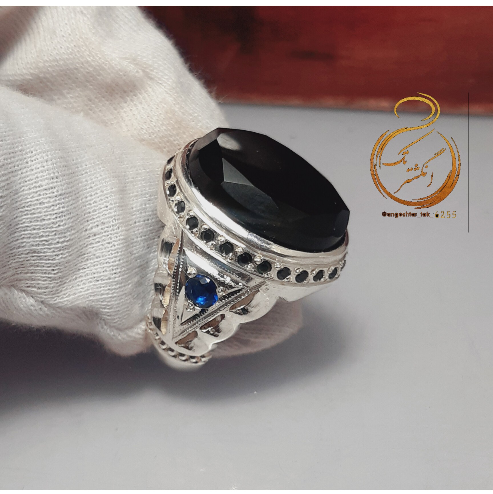 انگشتر  عقیق یمنی با رکاب نقره مردانه. 