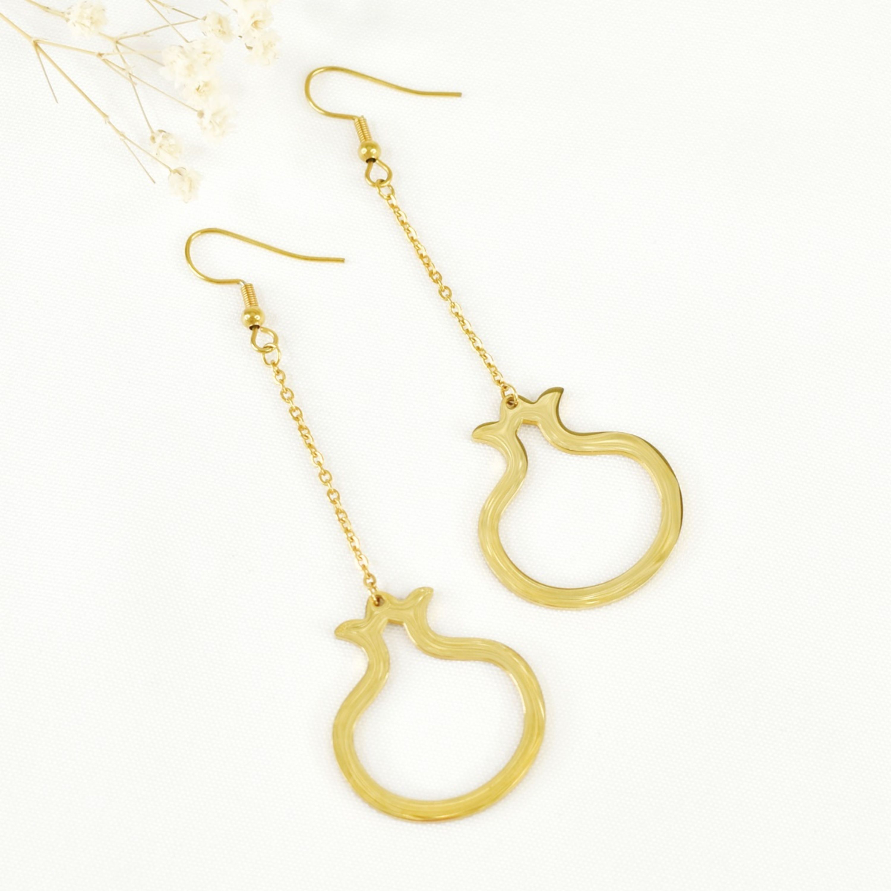 گوشواره طرح انار و آویز ضد حساسیت با کد 2843