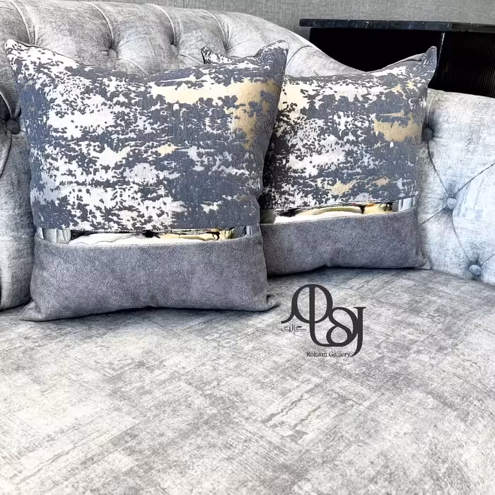 کوسن پتینه مخمل طوسی کرم