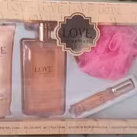 ست پنج تکه ادکلن LOVE با رایحه ادکلن لانکوم لاویدا