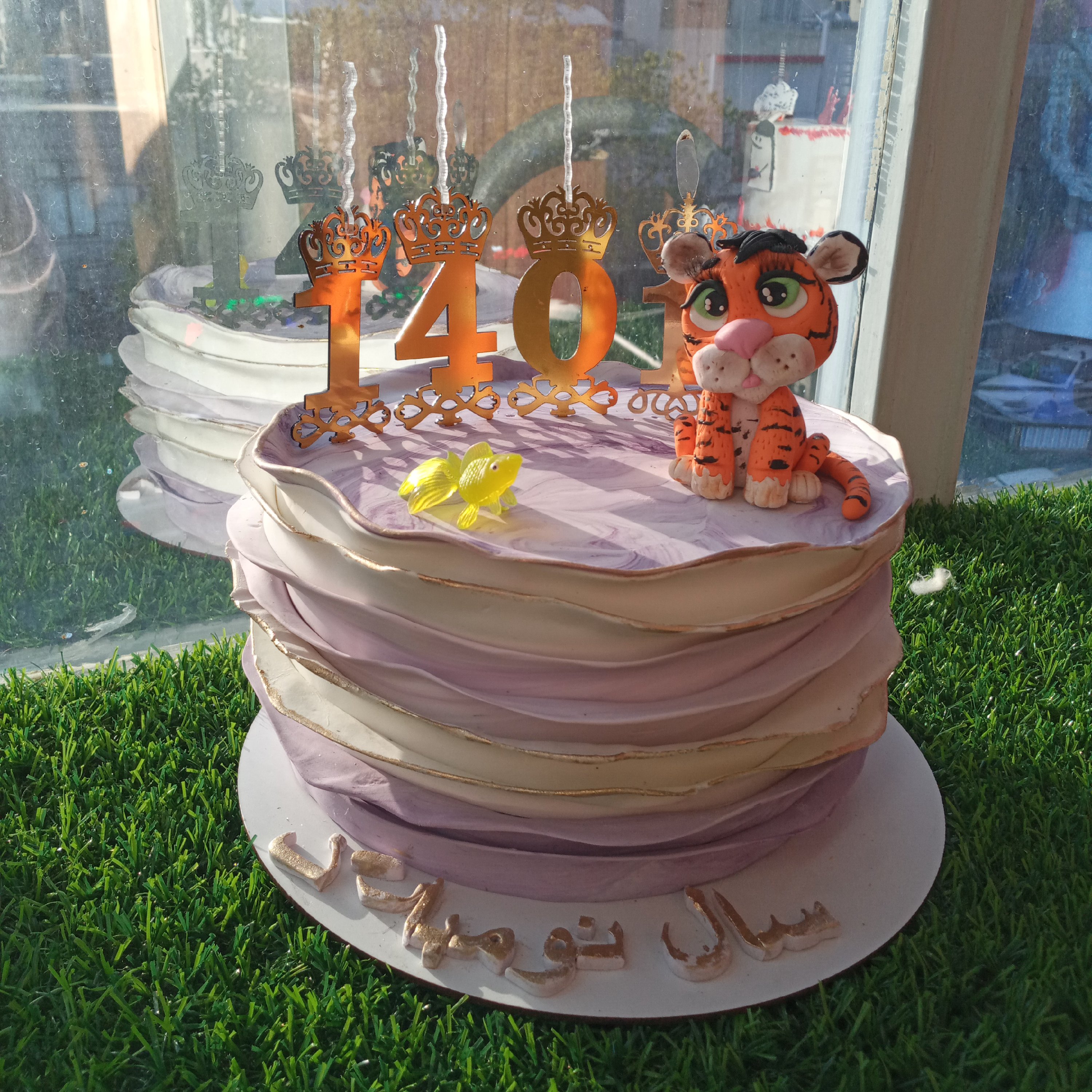 ماکت کیک روکش فوندانت ارسال با آژانس 