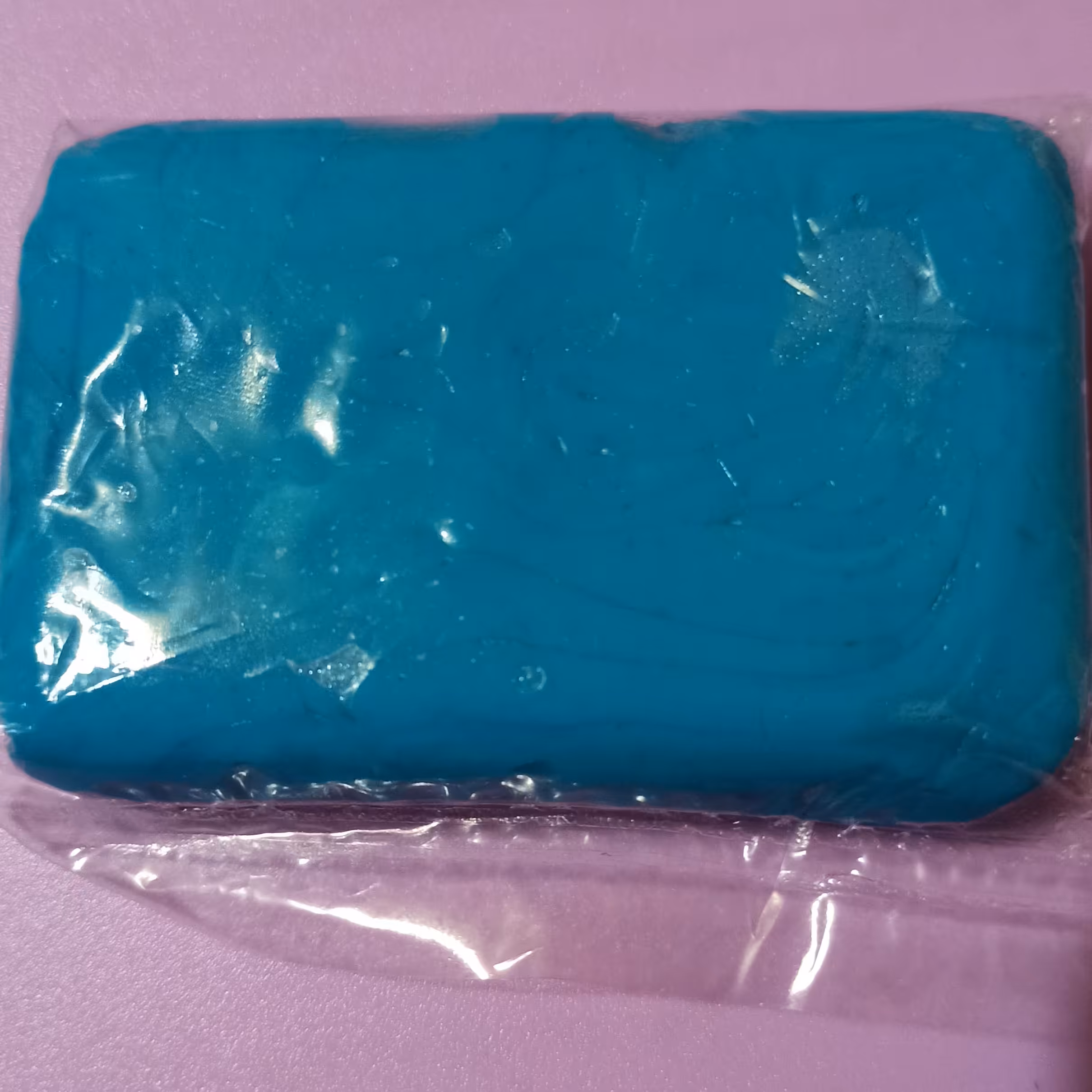 خمیر هوا خشک پلیمری در اندازه 50تا 100 گرمی 