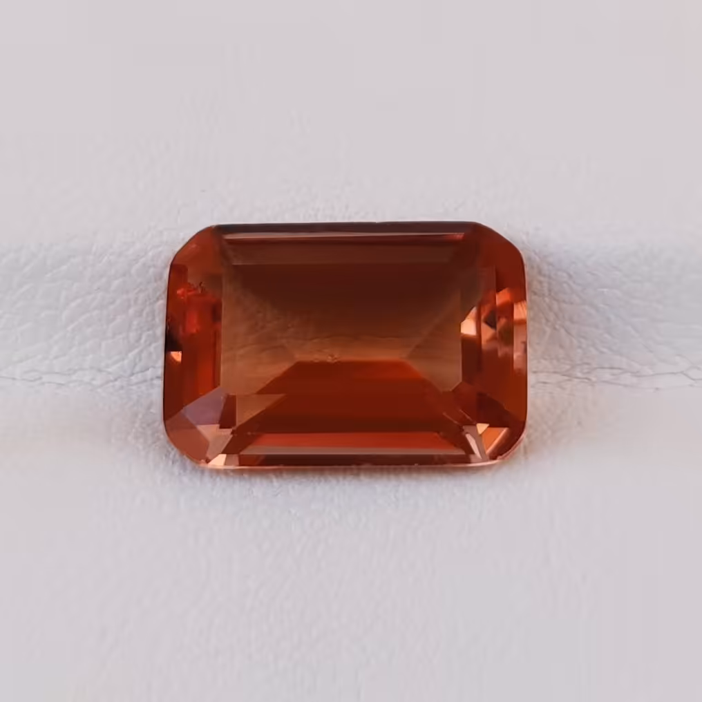 سنگ زیبای الکساندریت 6.65 قیراطی