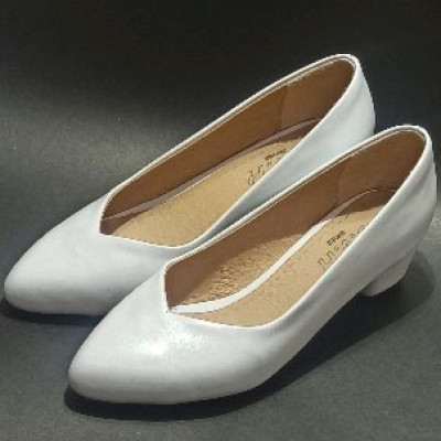 کفش مجلسی پاشنه 3سانت مدل ساده هفتی