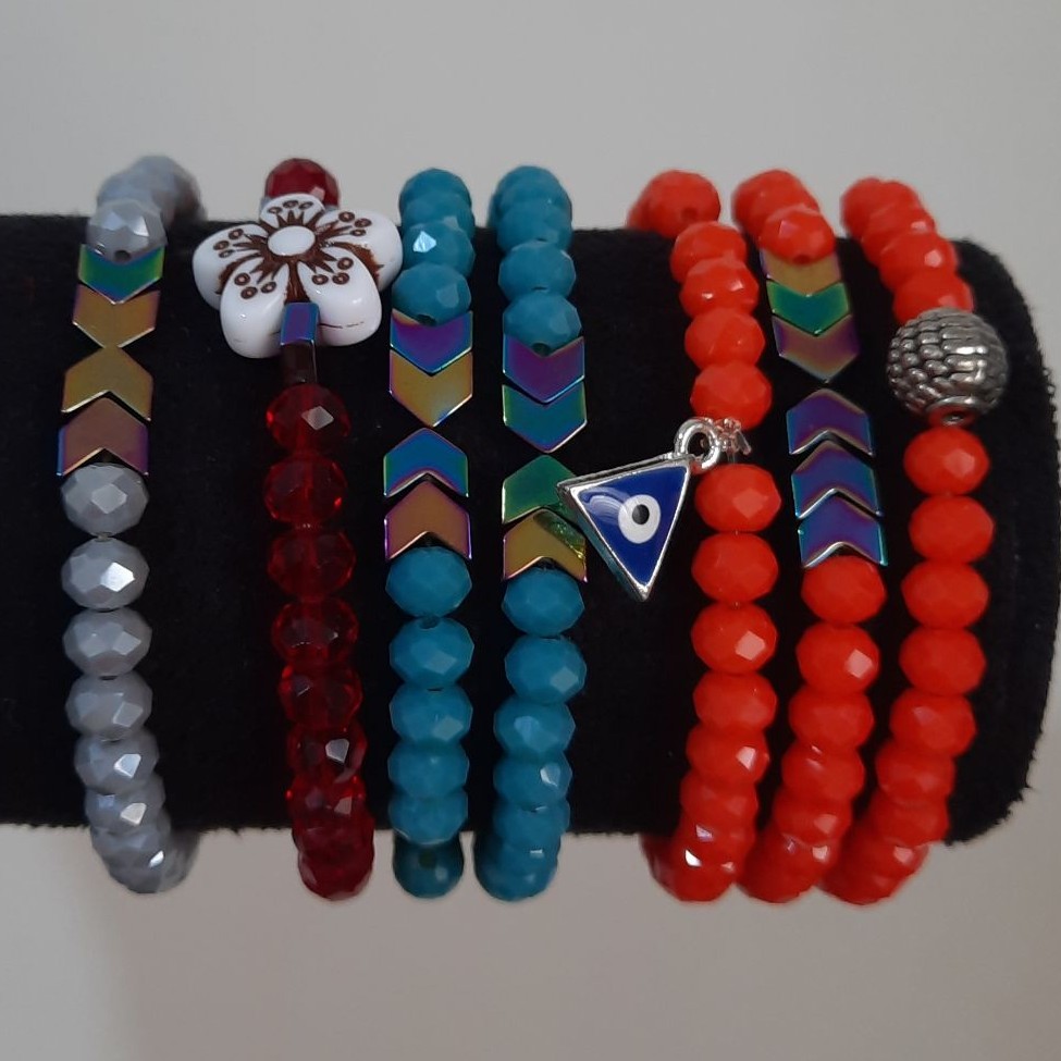 دستبند نگین و مروارید