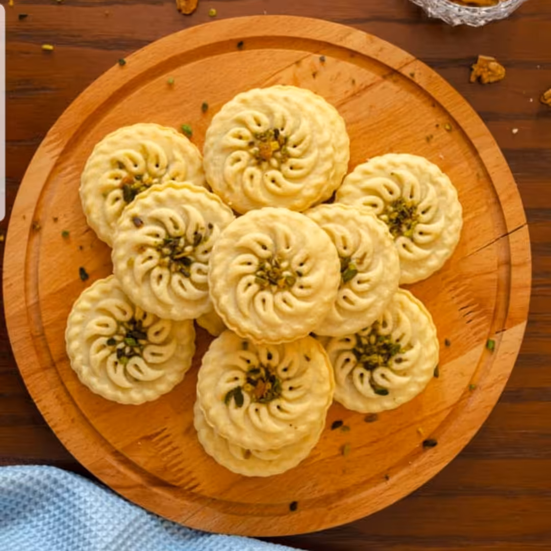 کلمپه اصیل کرمان با بهترین مغز  گردو و خرمای اعلی نیم کیلوئی