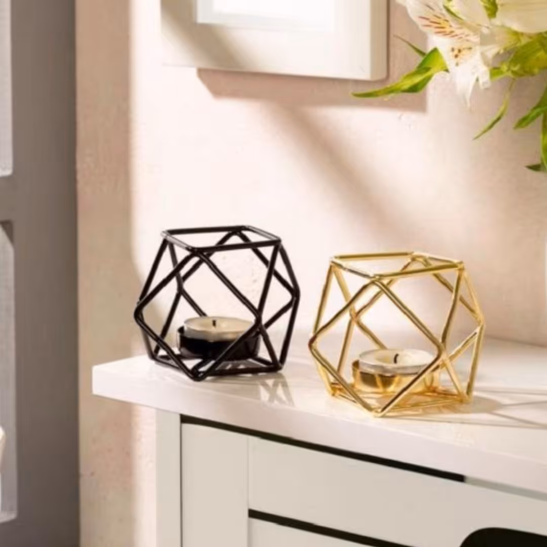 جا شمعی فلزی در رنگ های  طلایی مشکی ونقره ای دکوراتیو و تزیینی 