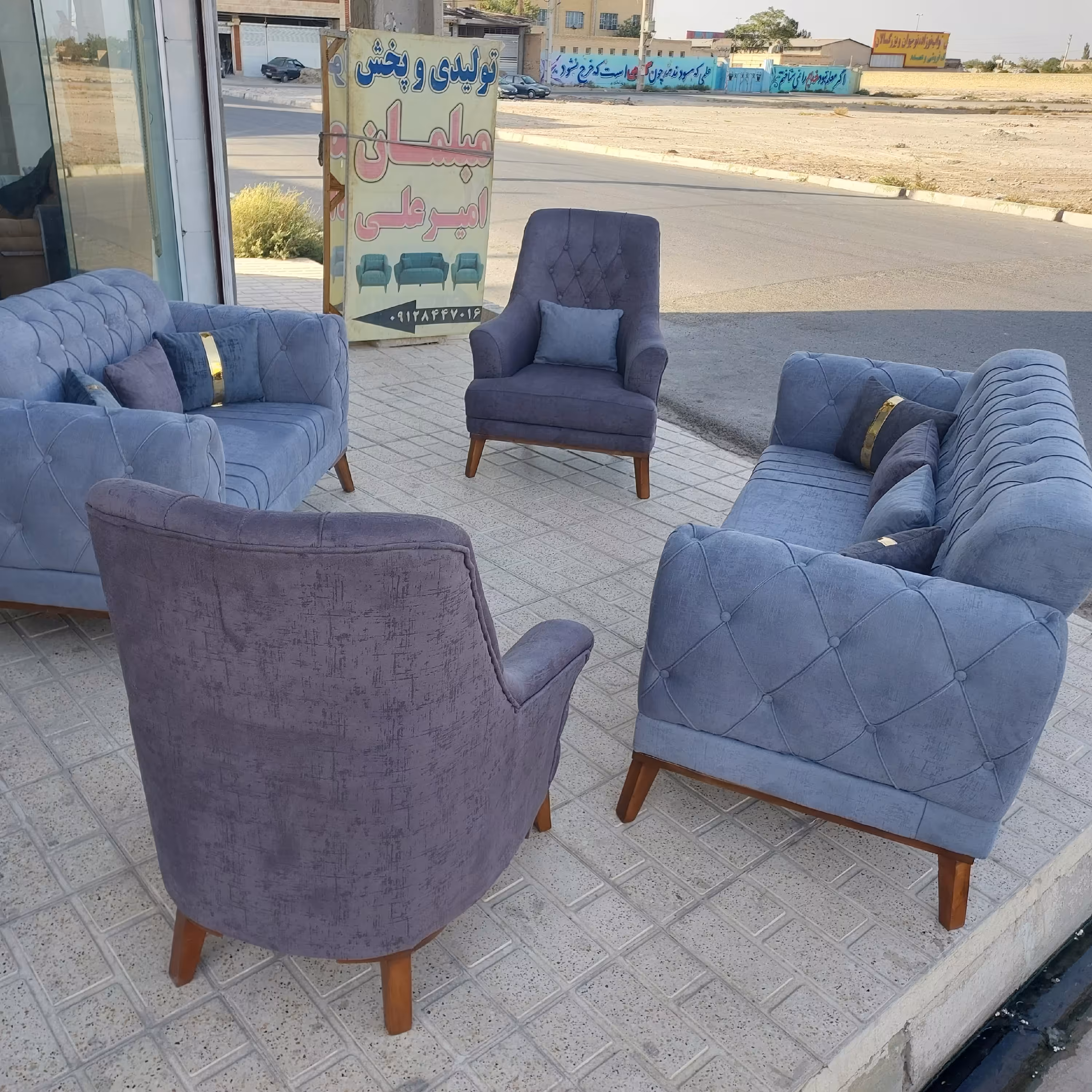 مبل چستر یونانی بابهترین فوم وپارچه وچوب09128447016
