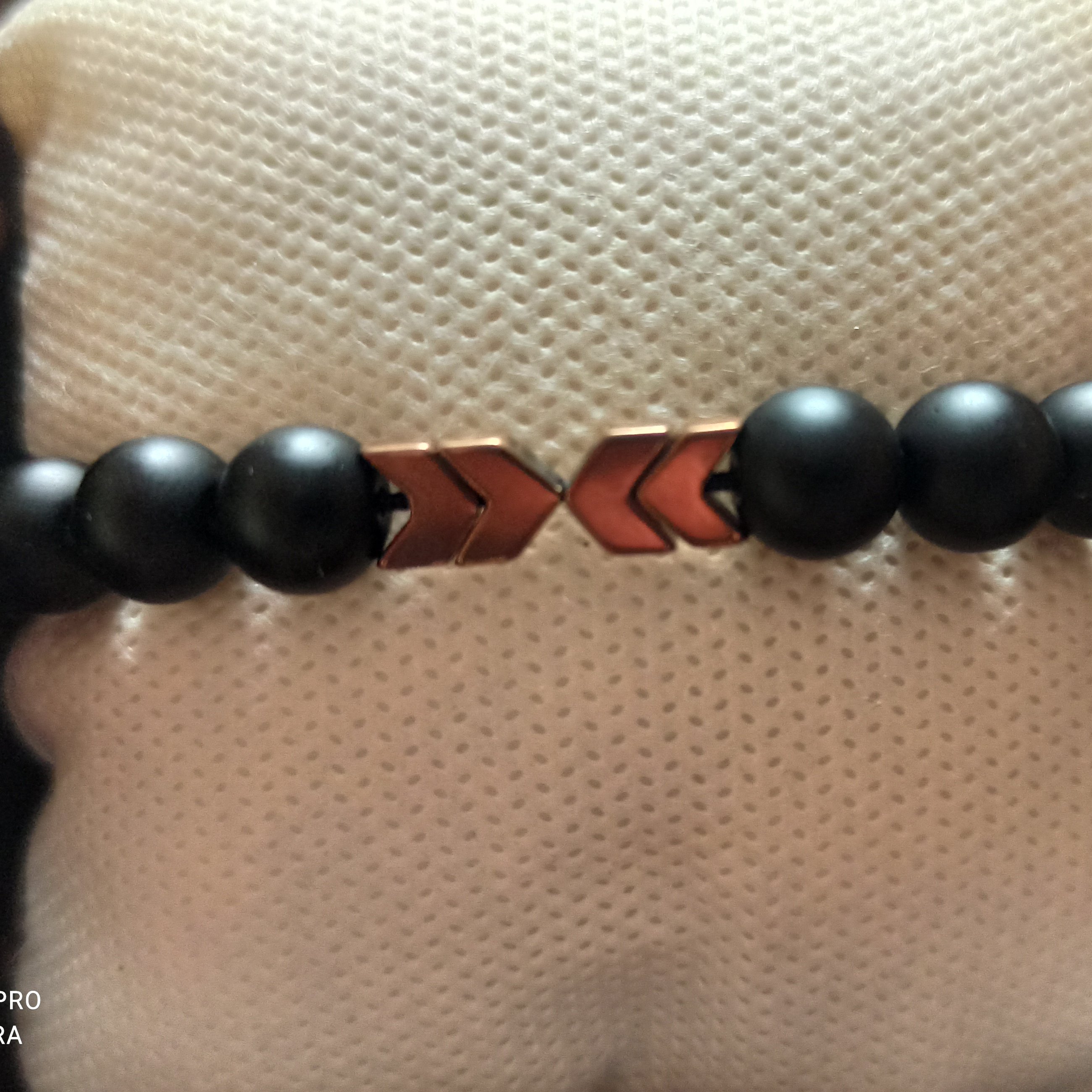 دستبند سنگی