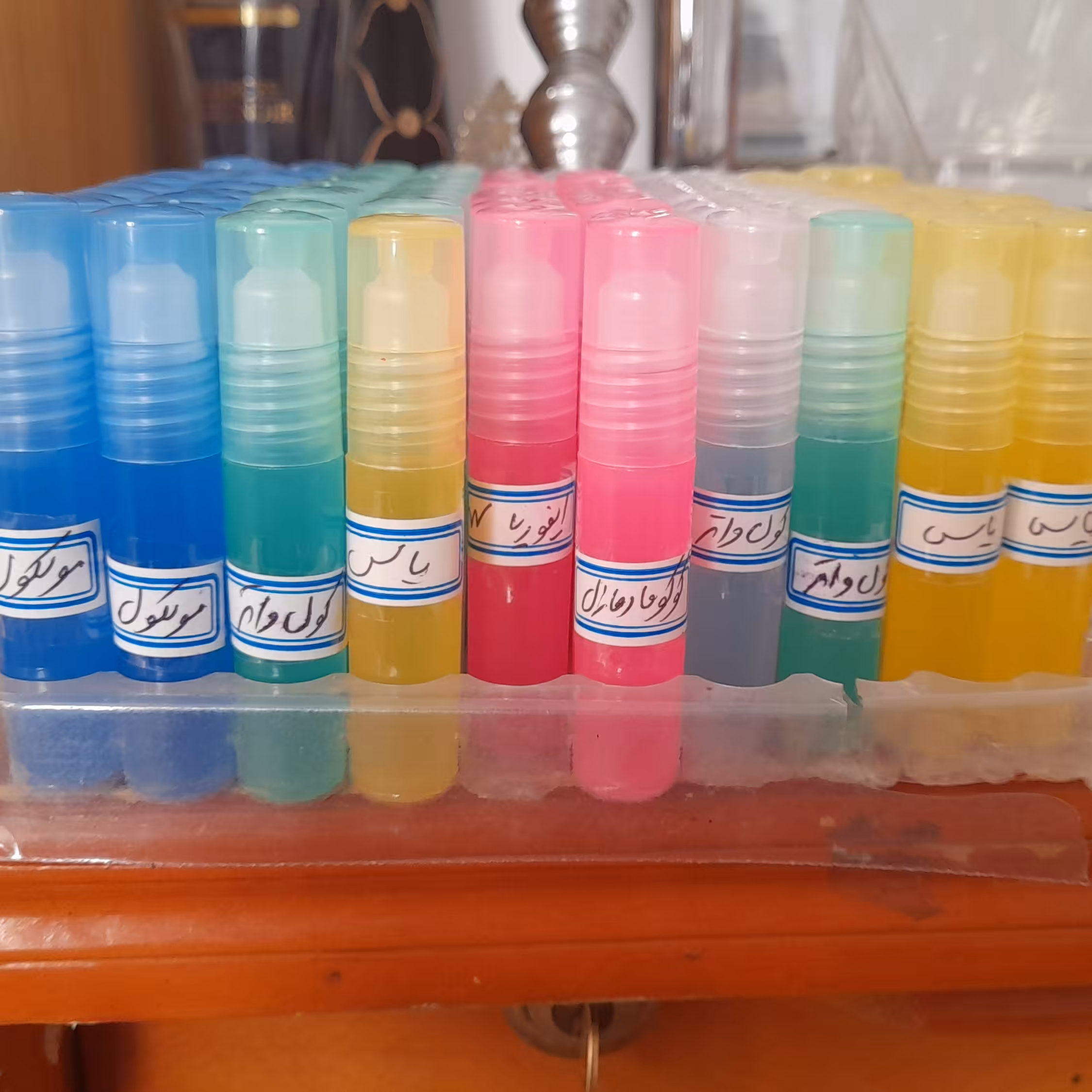 عطر  جیبی سه گرمی خالص و درجه یک