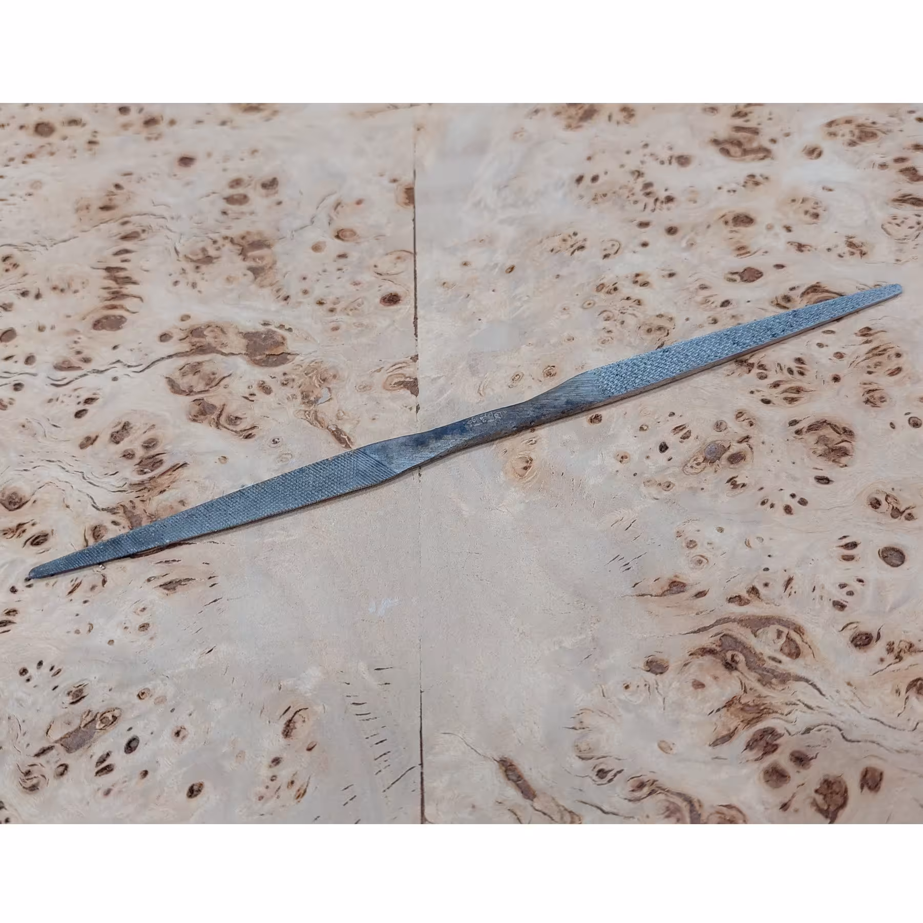 سنباده خوش قلم مدل کاردی مخصوص کار های هنری چوب