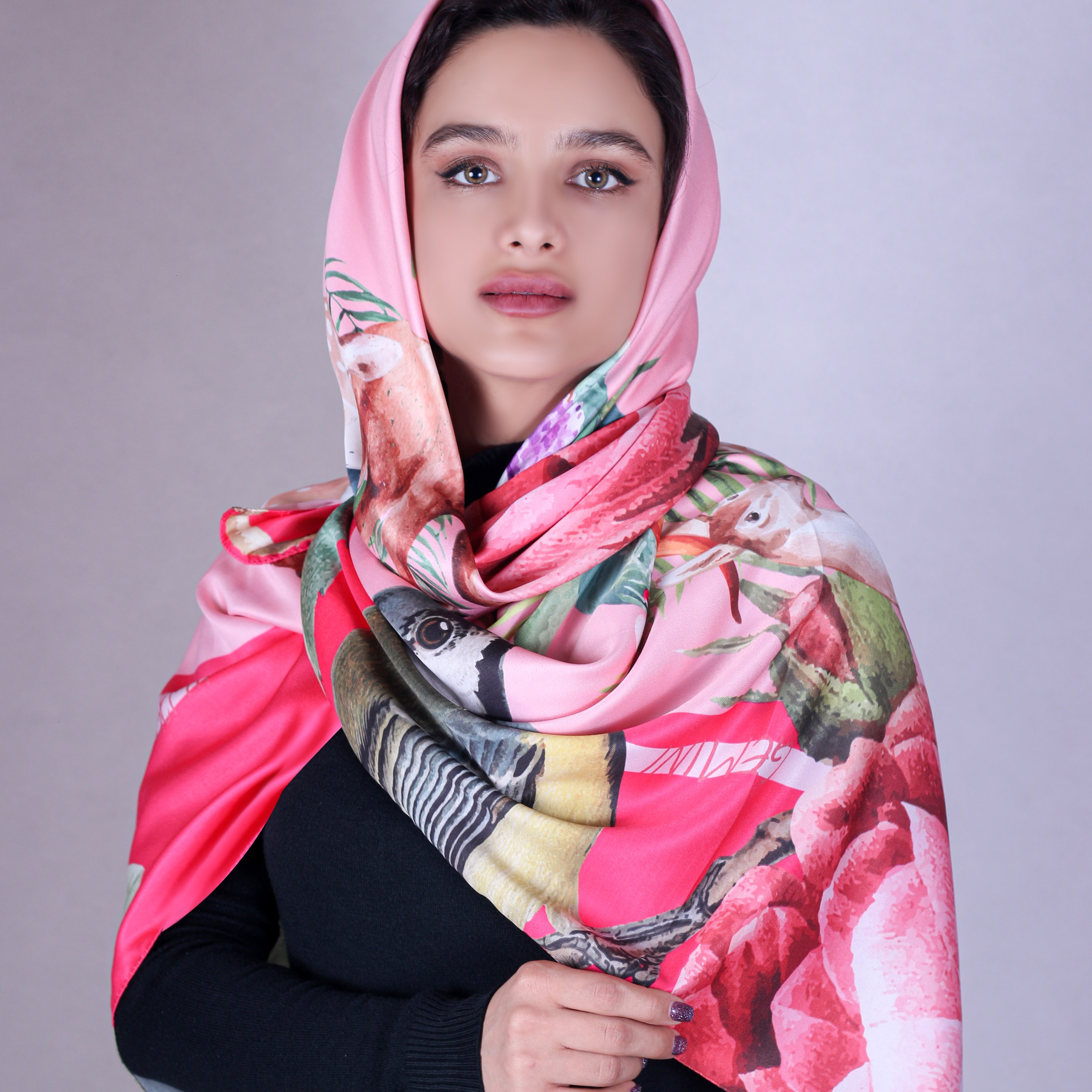 روسری باغ پرندگان با طراحی اختصاصی