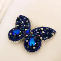 سنجاق سینه جواهردوزی پروانه زیبای خواستنی ابی کهکشانی رنگ