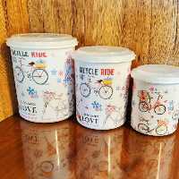 ارسال رایگان بانکه سه عددی پلاستیکی(2 طرح دو چرخه و دونات)