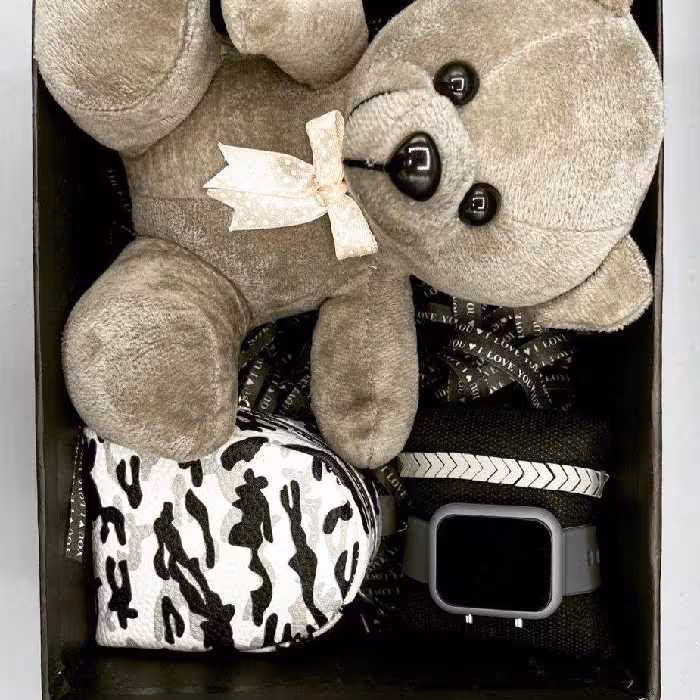 باکس کامل ساعت و دستبند پک کامل ساعت و دستبند پک هدیه ست هدیه ست کادوی ولنتاین ساعت پک هدیه ولنتاین ساعت و دستبند