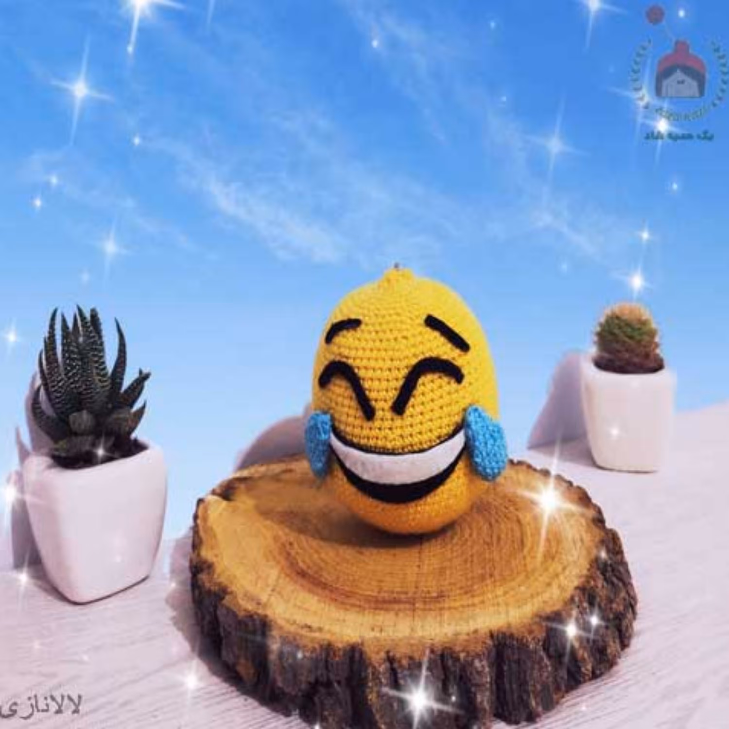 عروسک بافتنی آویز فانتزی هدیه  ایموجی و استیکر ، جا کلیدی جا سوییچی بافتنی ( کد 90002 )