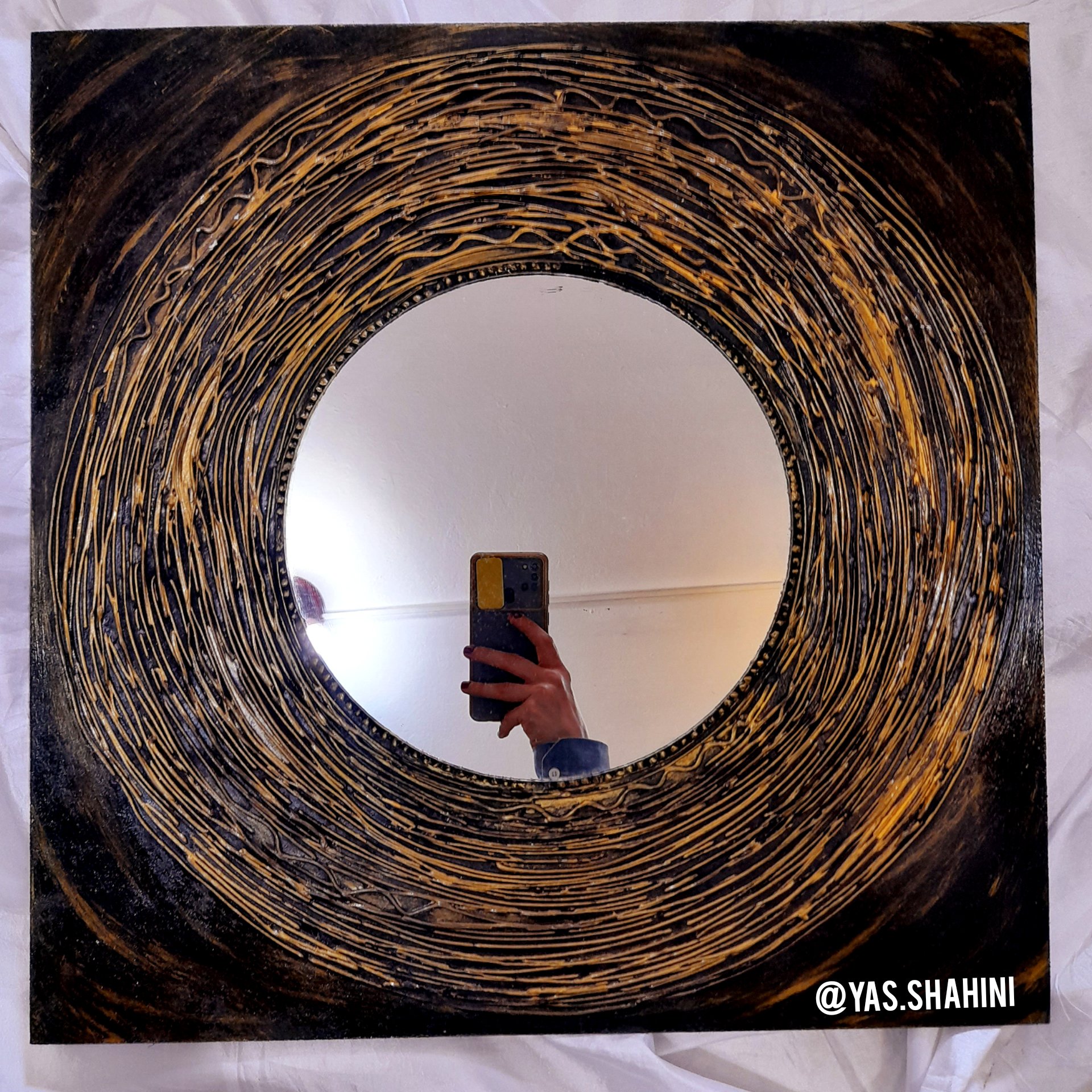 آیینه دکوراتیو دیواری برجسته