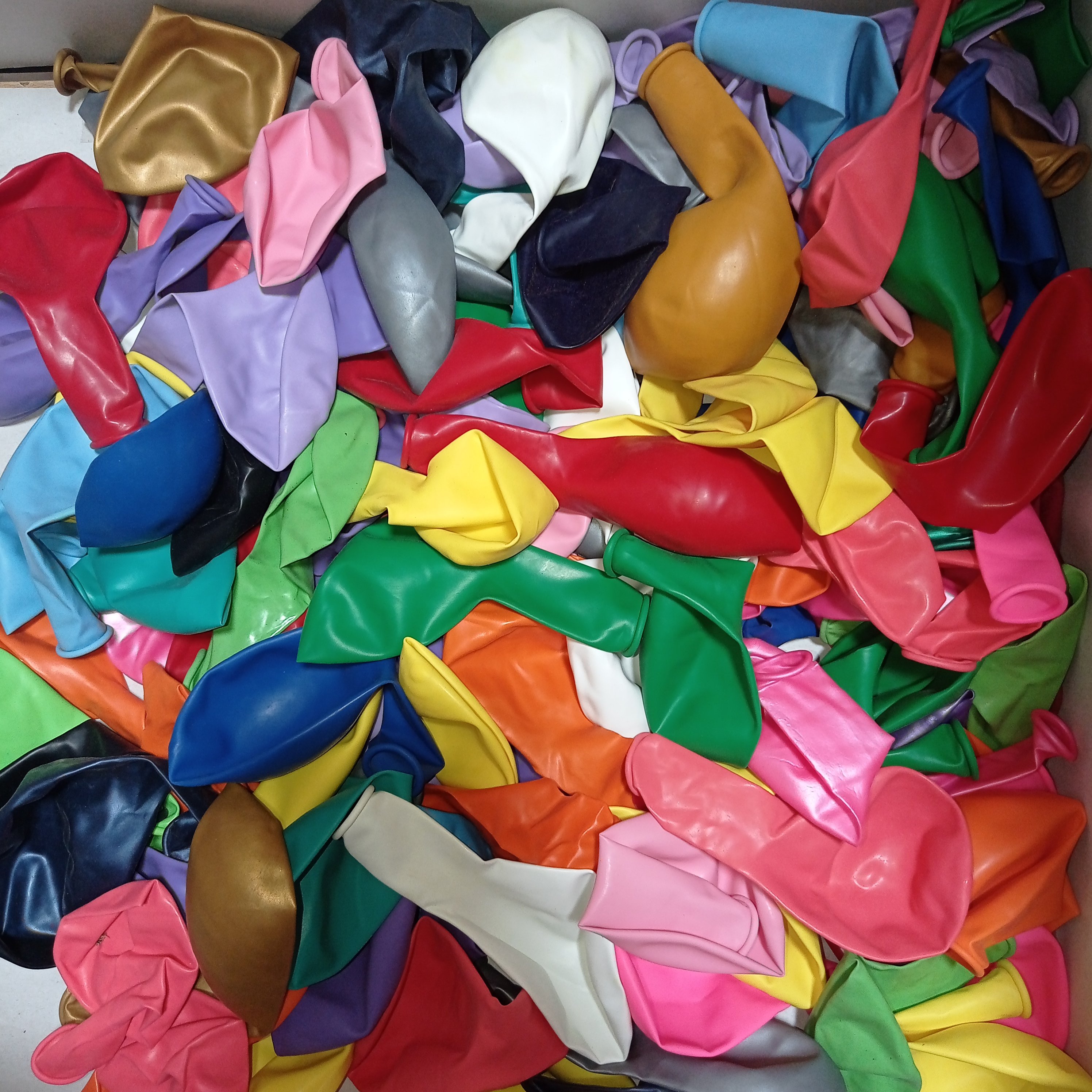 بادکنک تک رنگ (یک عدد)