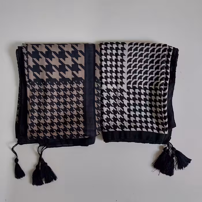 شال نخی مشکی طرح دار طرحدار  طرح پیچازی