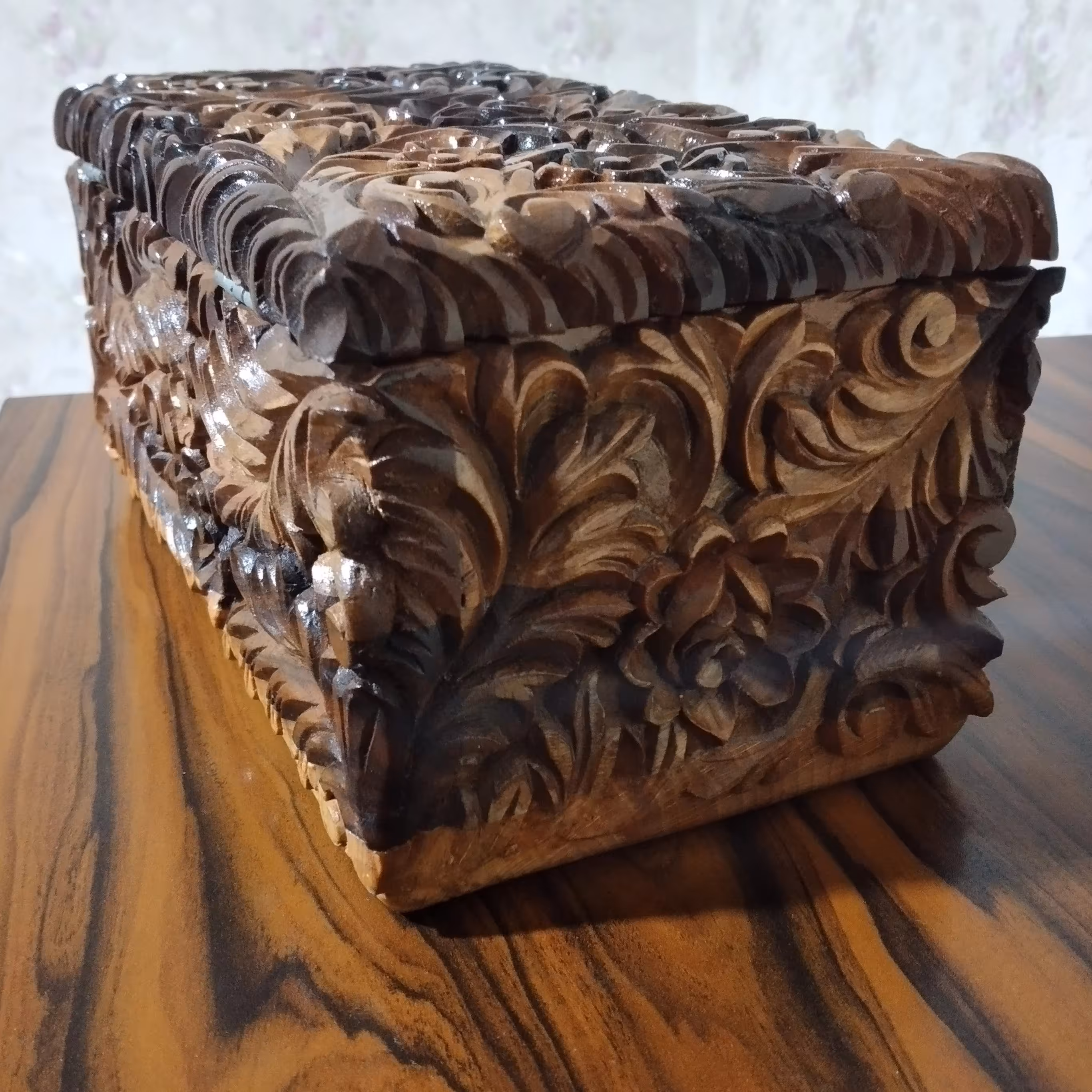 جا جواهرات مدل گل ریز