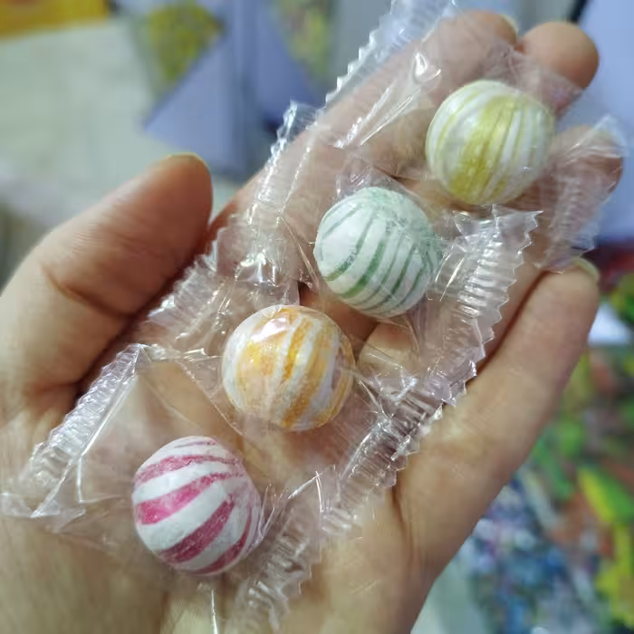 شکلات آبنباتی توپی نوستالژی میوه ای (یک کیلو)