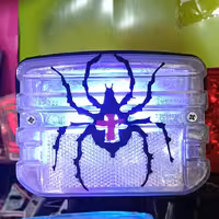 چراغ خطر اسپرت شیشه سفید دارای برچسب عنکبوت و لامپ خطر چشمک زن آبی (ارسال رایگان)