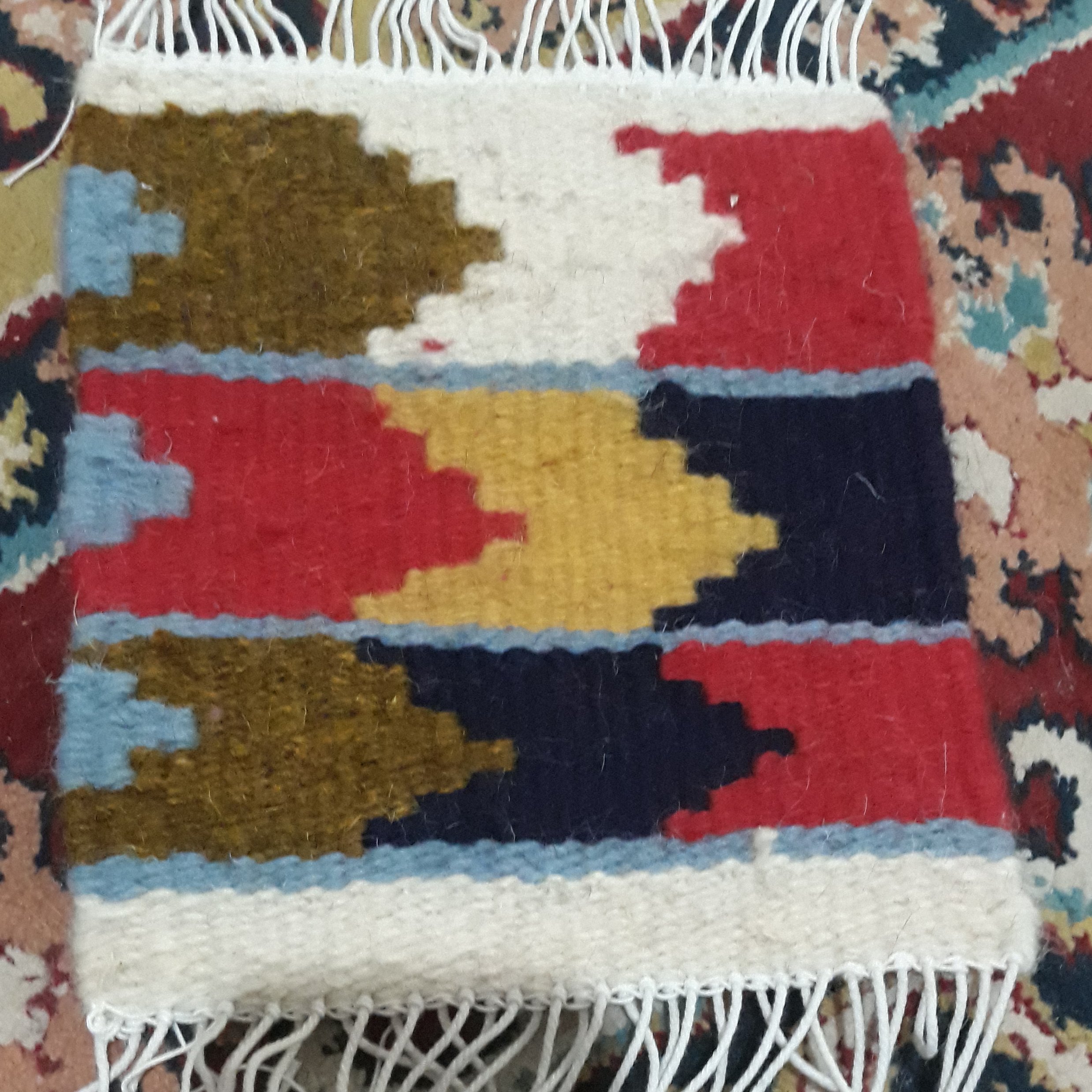 گلیم دیوارکوب