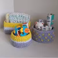 سبد سیسمونی و نظم دهنده اتاق کودک پسرانه تریکو سه تیکه زرد مدل گندمی