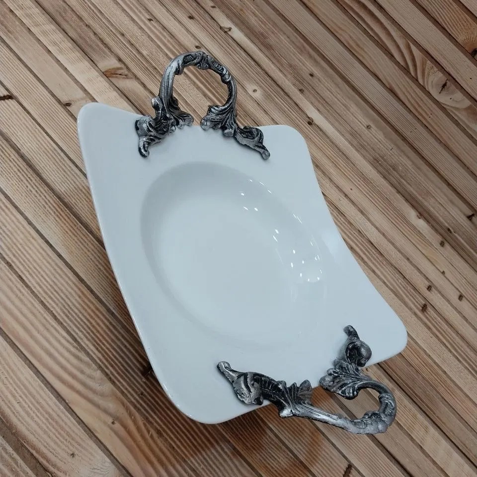 ظرف شکلات خوری