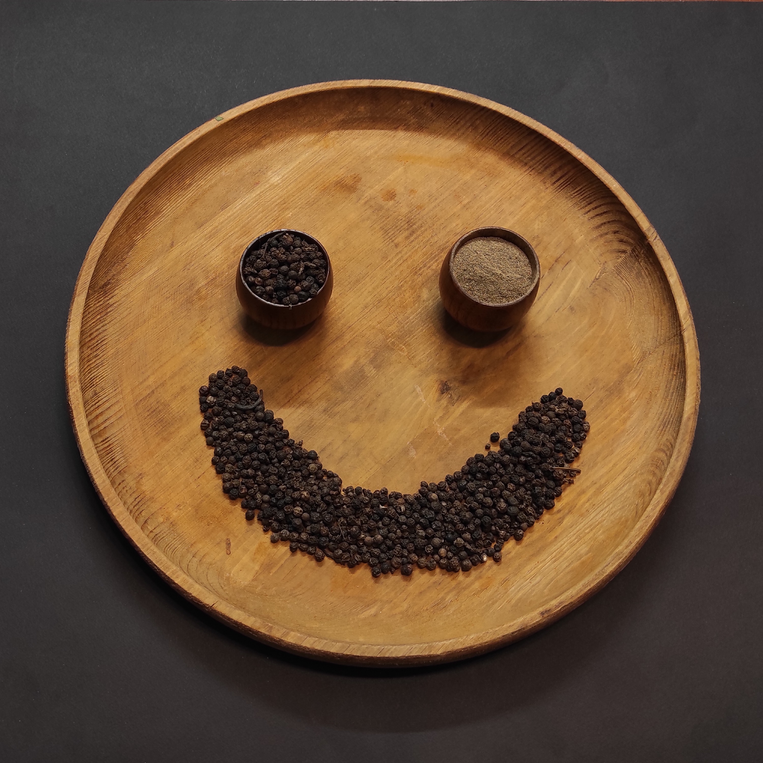 ادویه فلفل سیاه تازه آسیاب ممتاز   100  گرمی