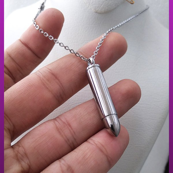 گردنبند فشنگ (گلوله) جادار نقره ای