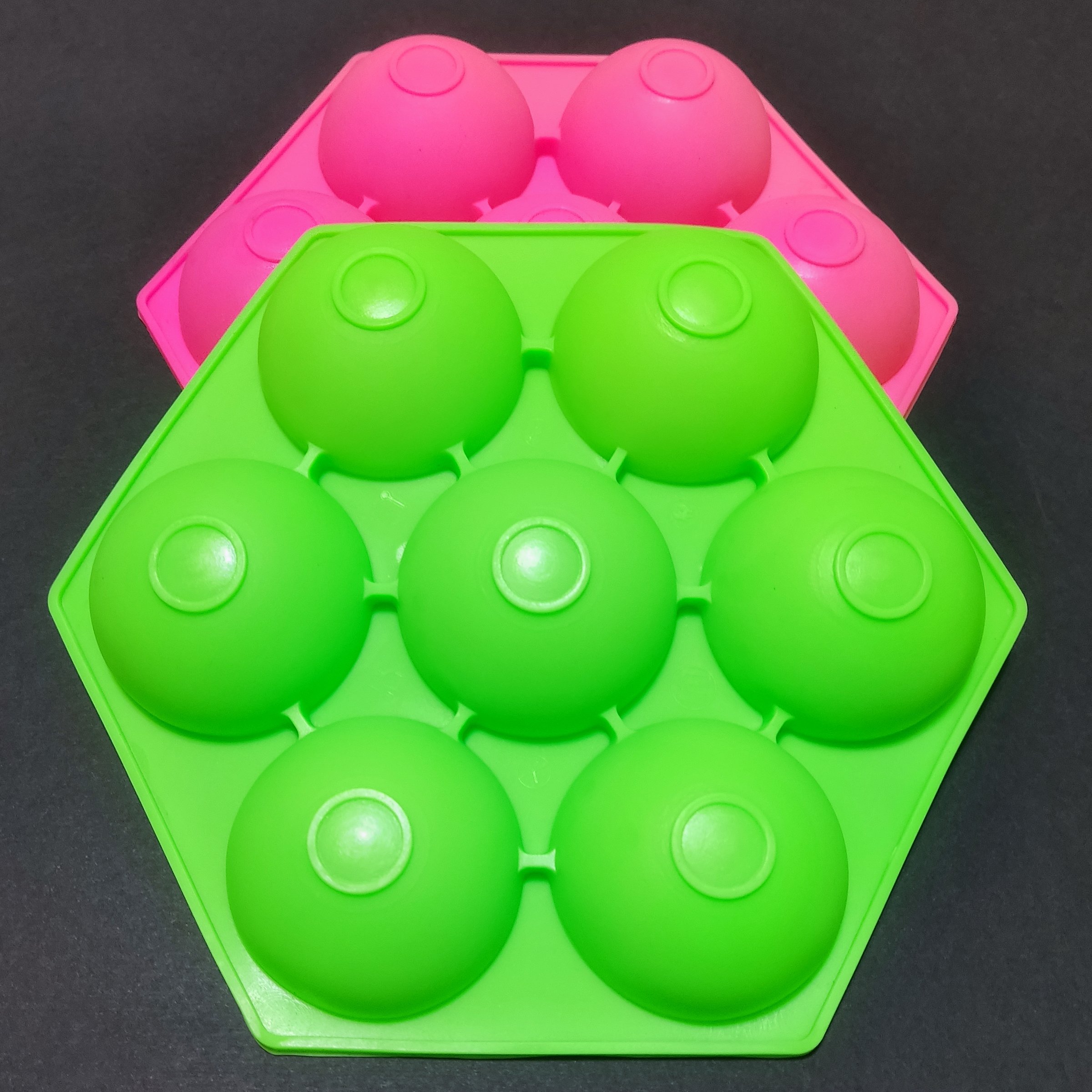 قالب سیلیکونی گوی خیلی بزرگ وزن 85 گرم و ابعاد 21×18