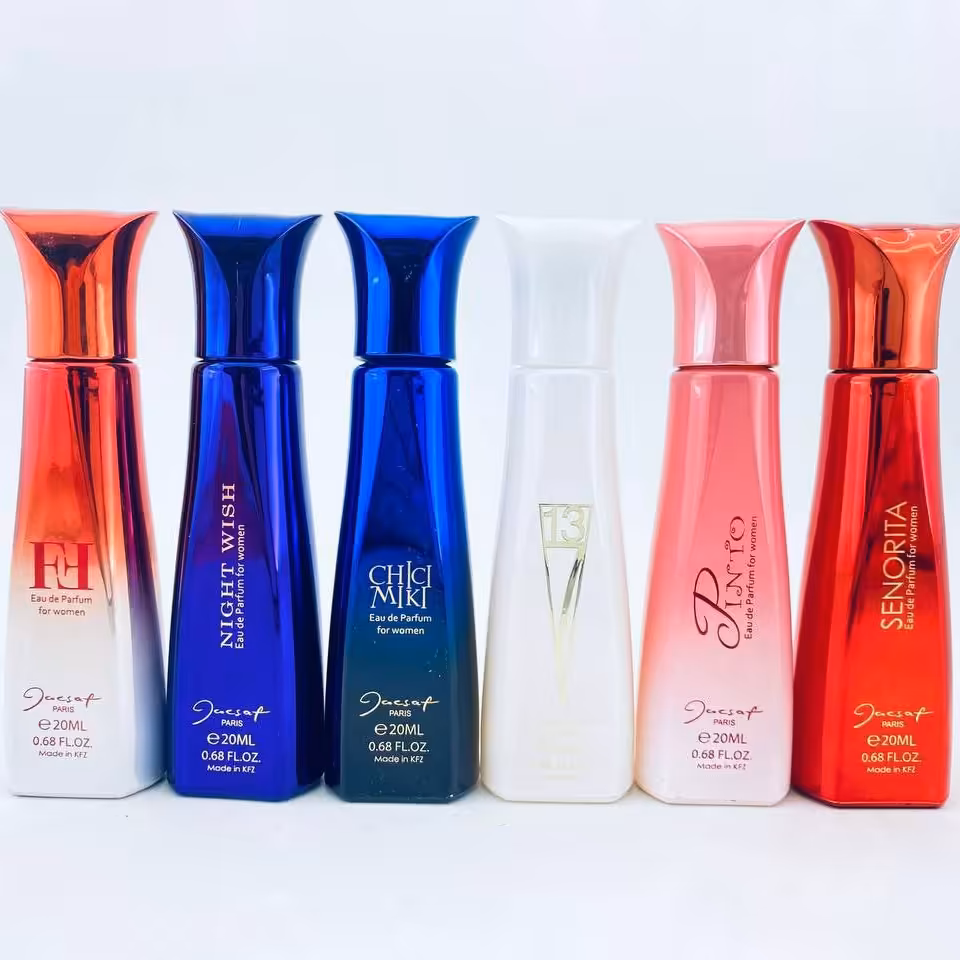 عطر جیبی زنانه ژک ساف  اصل 20 میل ماندگاری بالا پراکندگی بو عالی خوشبو و متفاوت