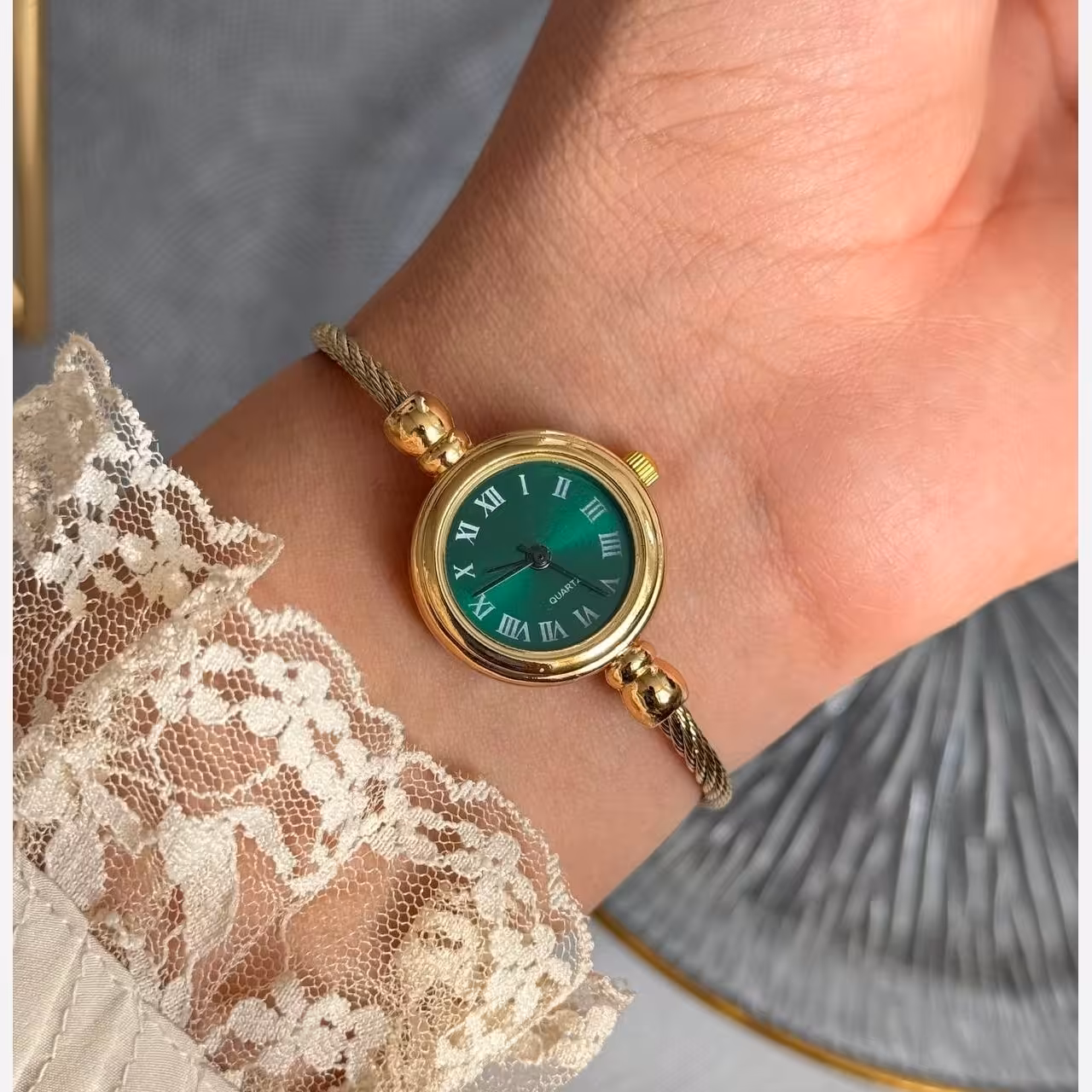 ساعت زنانه و دخترانه ظریف سبز با جعبه و دستبند