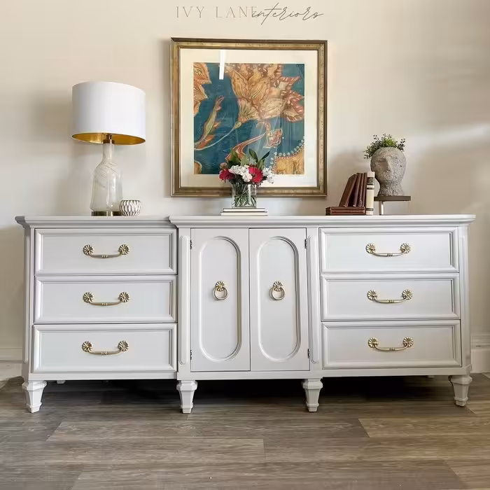 کنسول و دکوری و میز کلاسیک در ابعاد مختلف و رنگ های متنوع