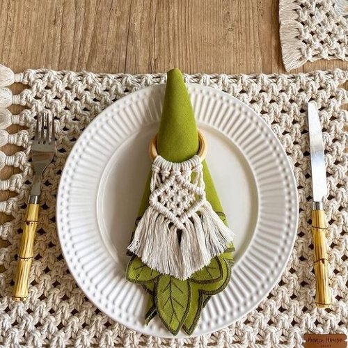 حلقه ی دستمال سفره مکرومه