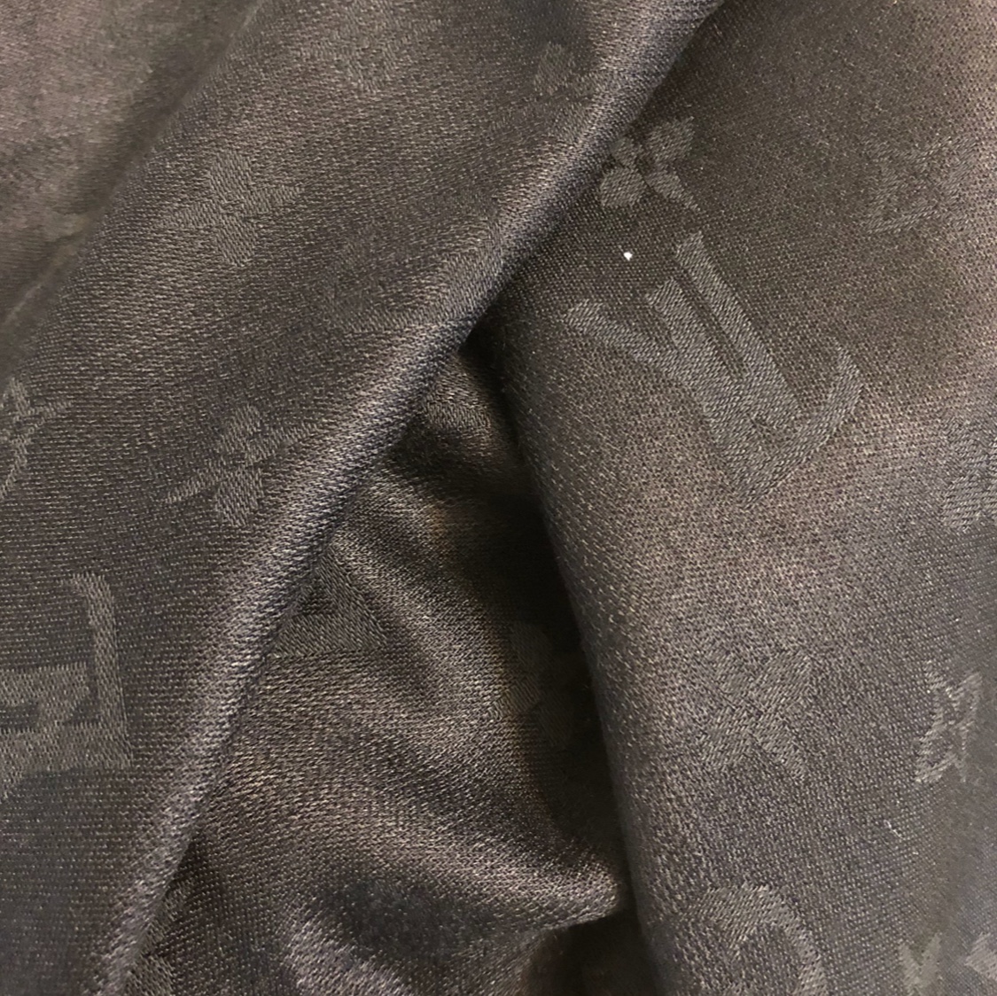 ارسال رایگان حراج شال ال وی ساتنی قواره210در75 پرپهنا و بزرگ