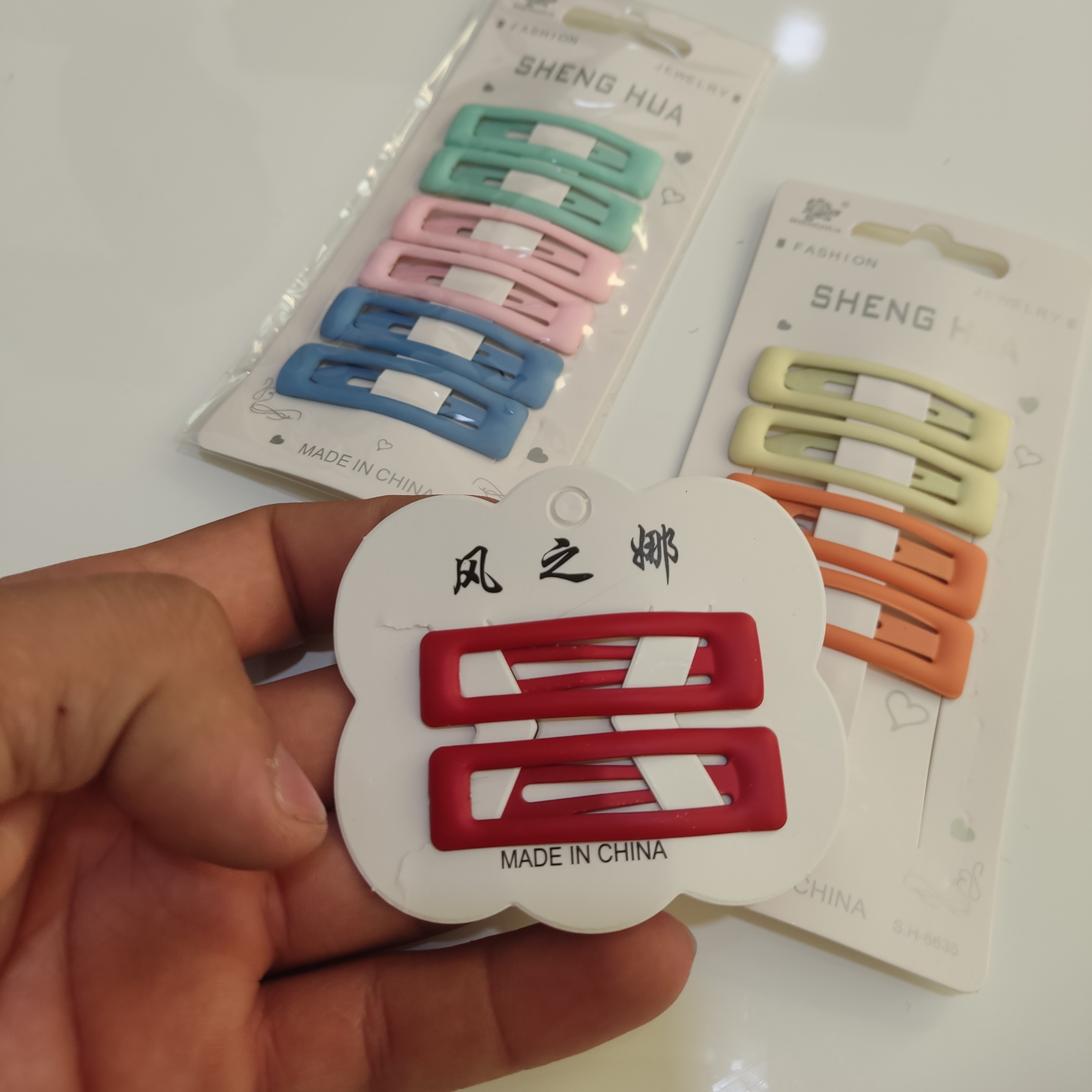 تق تق لاکی جنس خوب مستطیلی سایز متوسط رنگ ثابت دوعددی 