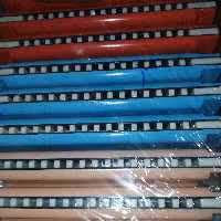 سازدهنی بزرگ با رنگ بندی سفید صورتی و آبی و قرمز  