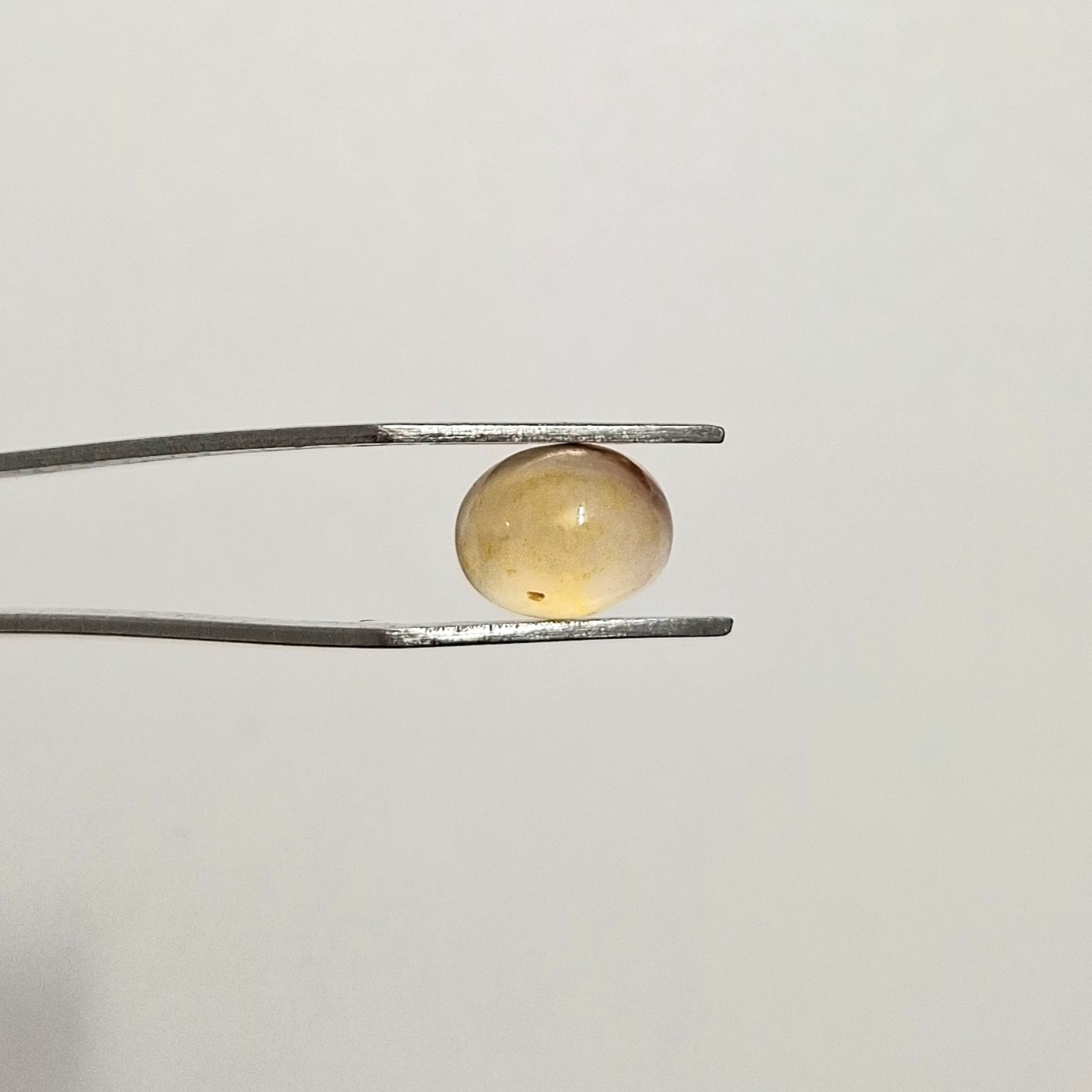 نگین سنگ عقیق زرد تراش دست کد87