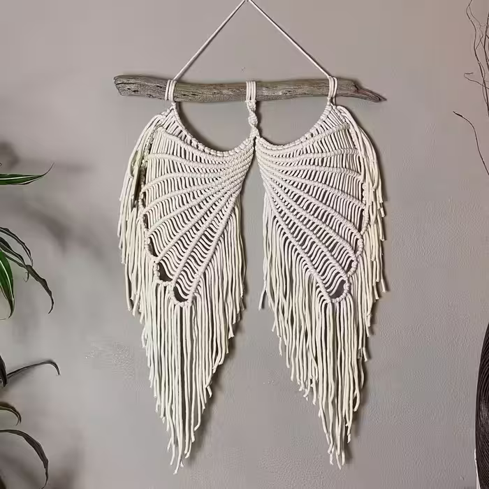 دیوارکوب بال فرشته مکرومه بافی طرح آنجل سایز 35 در25 سانتی متر 